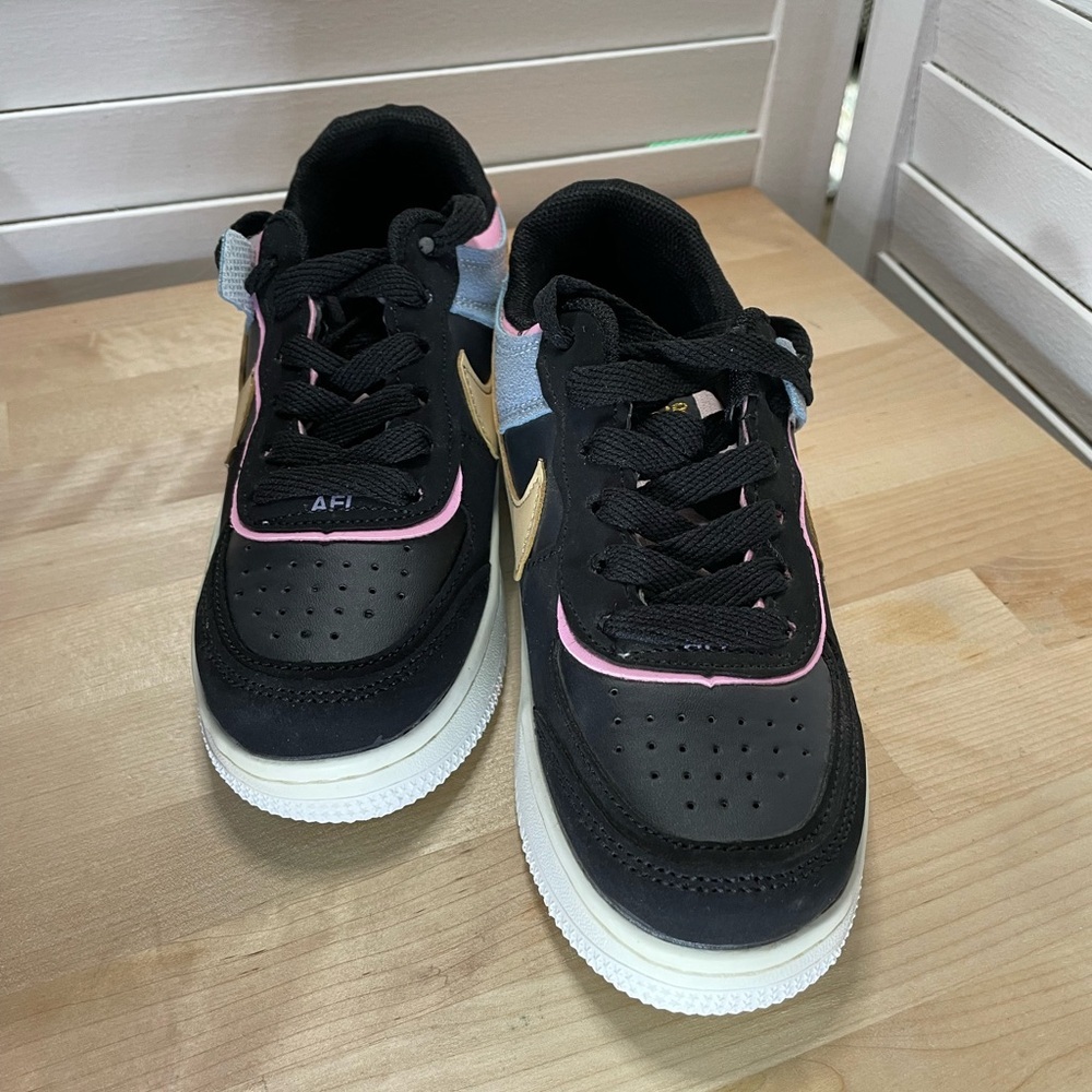 Kids Black Sneakers with Peach Accent and Pink Trim - Picture 5 of 10